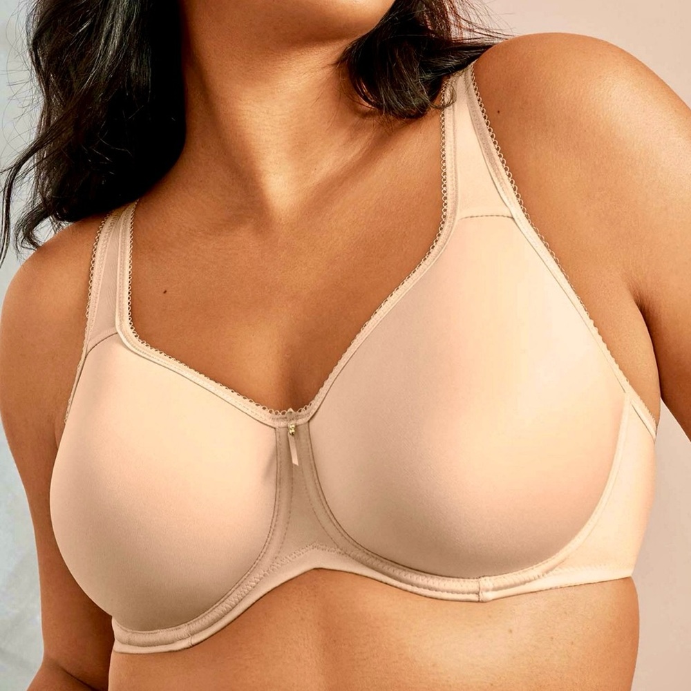 - Wacoal 40F Basic Beauty Spacer T-Shirt Bra! NEW!